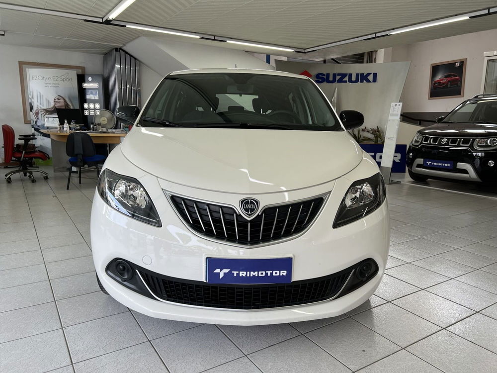 Lancia Ypsilon usata a Teramo