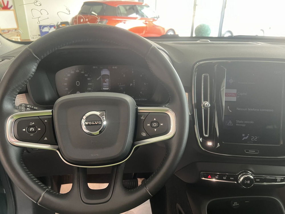 Volvo XC40 usata a Teramo (10)