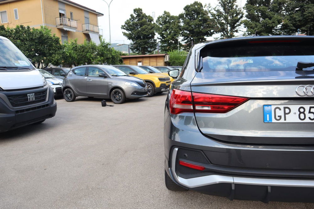 Audi Q3 Sportback usata a Salerno (11)