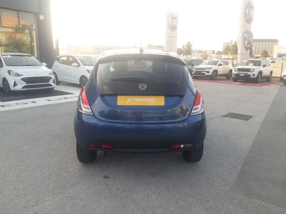 Lancia Ypsilon nuova a Campobasso (4)