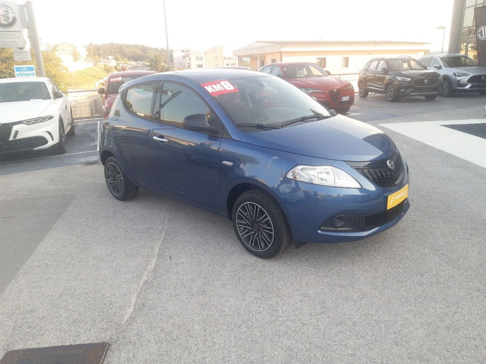 Lancia Ypsilon nuova a Campobasso (8)