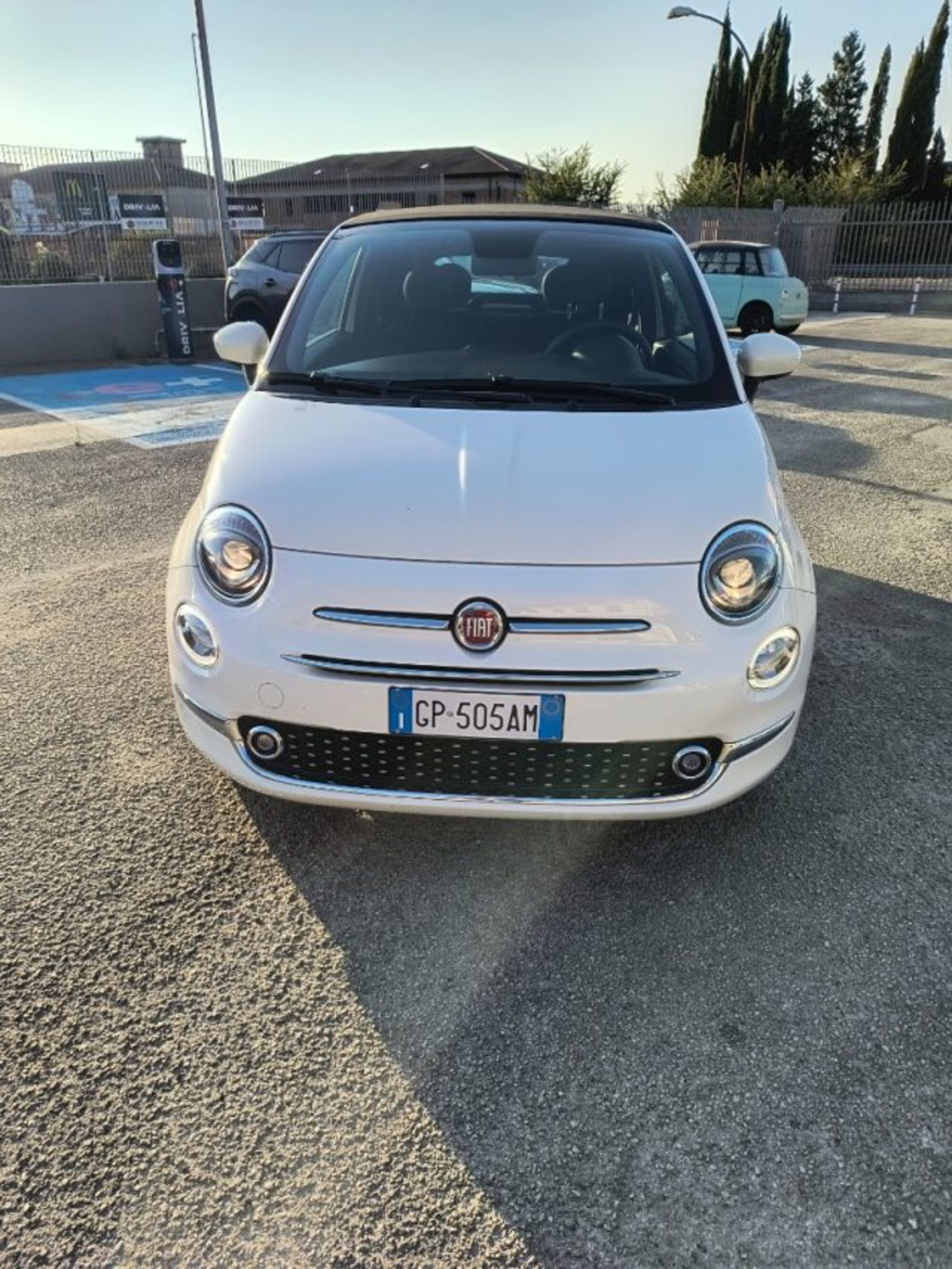 Fiat 500 1.0 Hybrid Dolcevita  del 2023 usata a San Giorgio a Liri