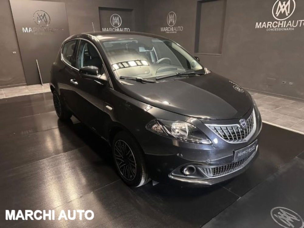 Lancia Ypsilon usata a Perugia (3)