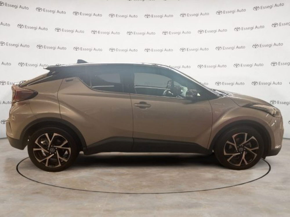 Toyota Toyota C-HR usata a Vercelli (13)