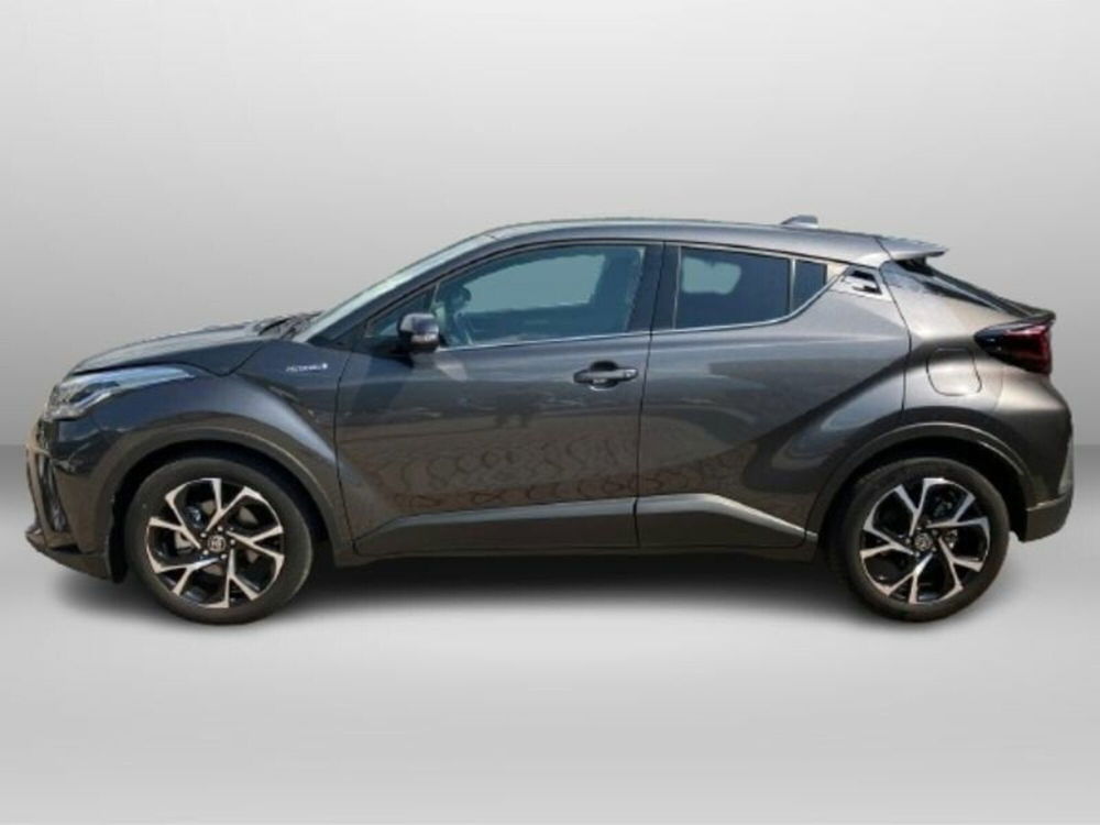 Toyota Toyota C-HR usata a Lecco (7)