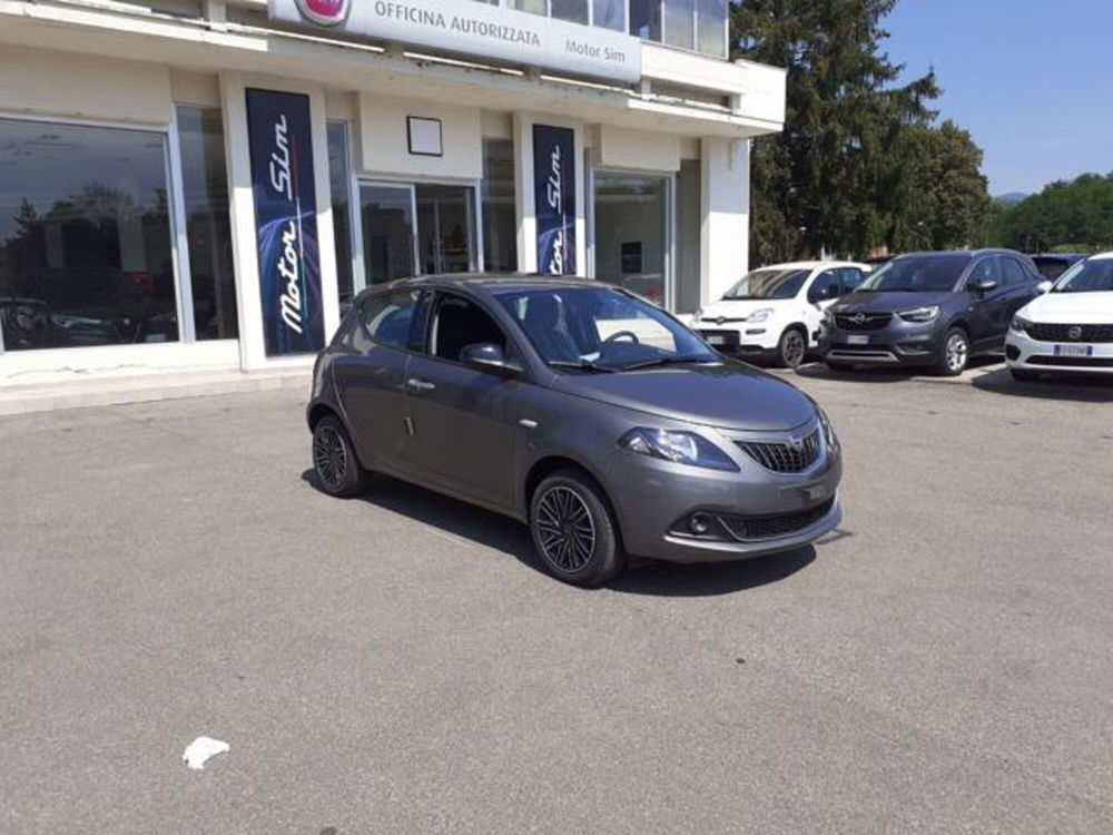 Lancia Ypsilon nuova a Firenze (2)