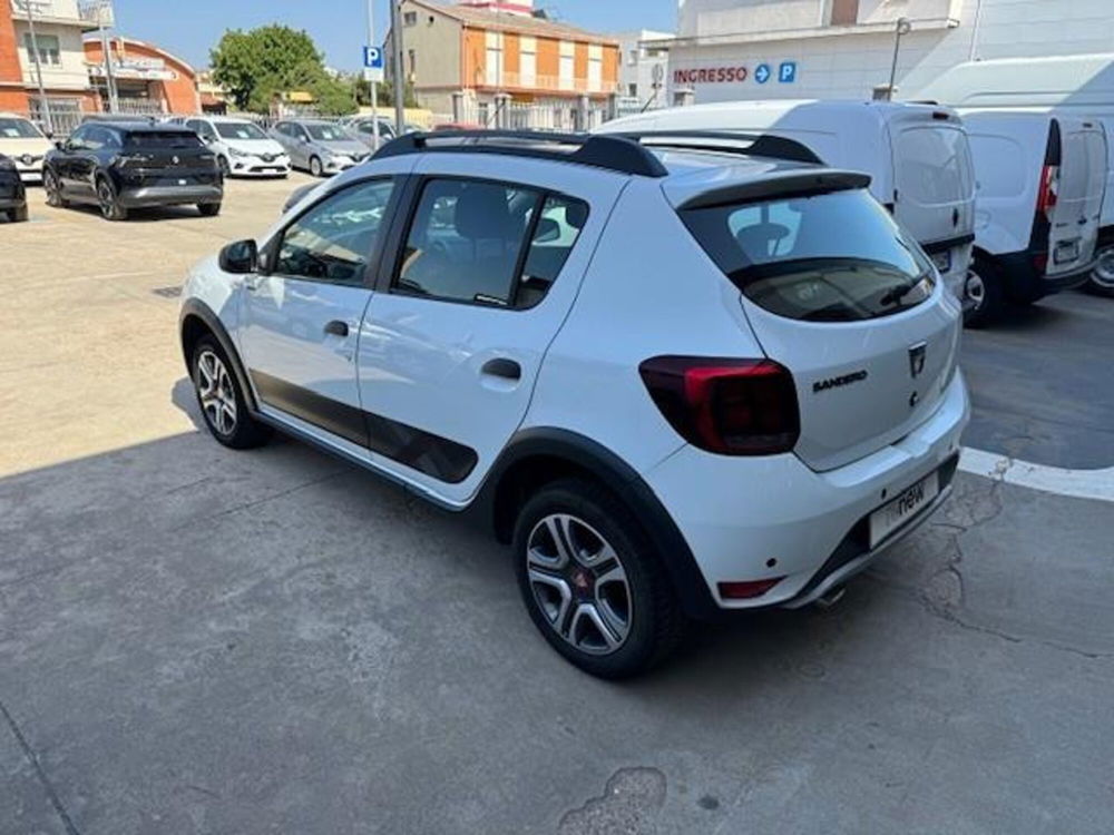 Dacia Sandero usata a Oristano (4)