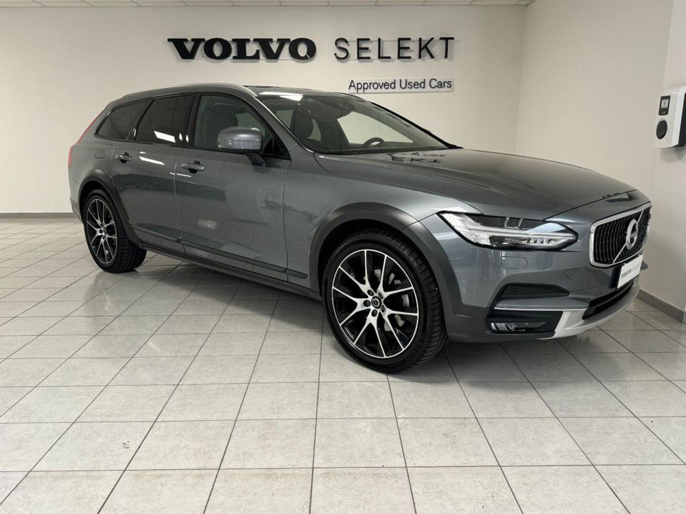 Volvo V90 Cross Country usata a Como (2)