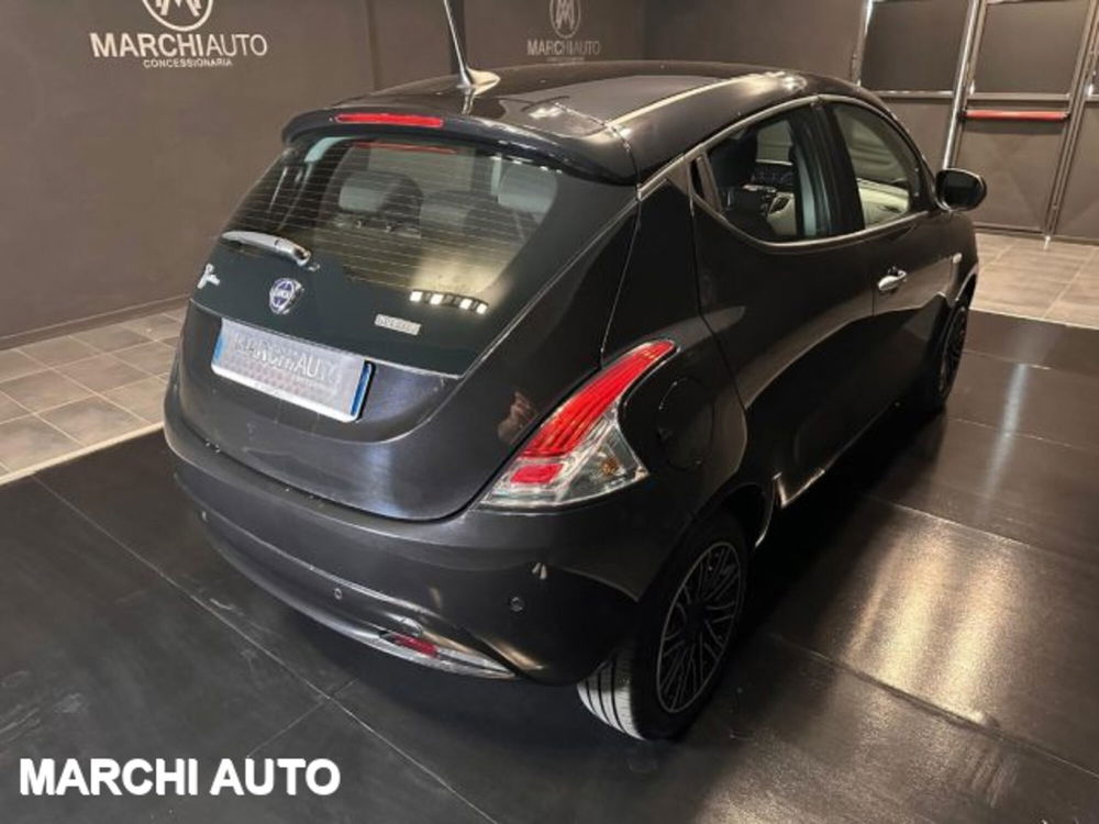 Lancia Ypsilon usata a Perugia (5)