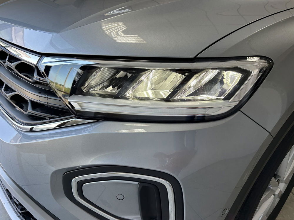 Volkswagen T-Roc nuova a Avellino (4)