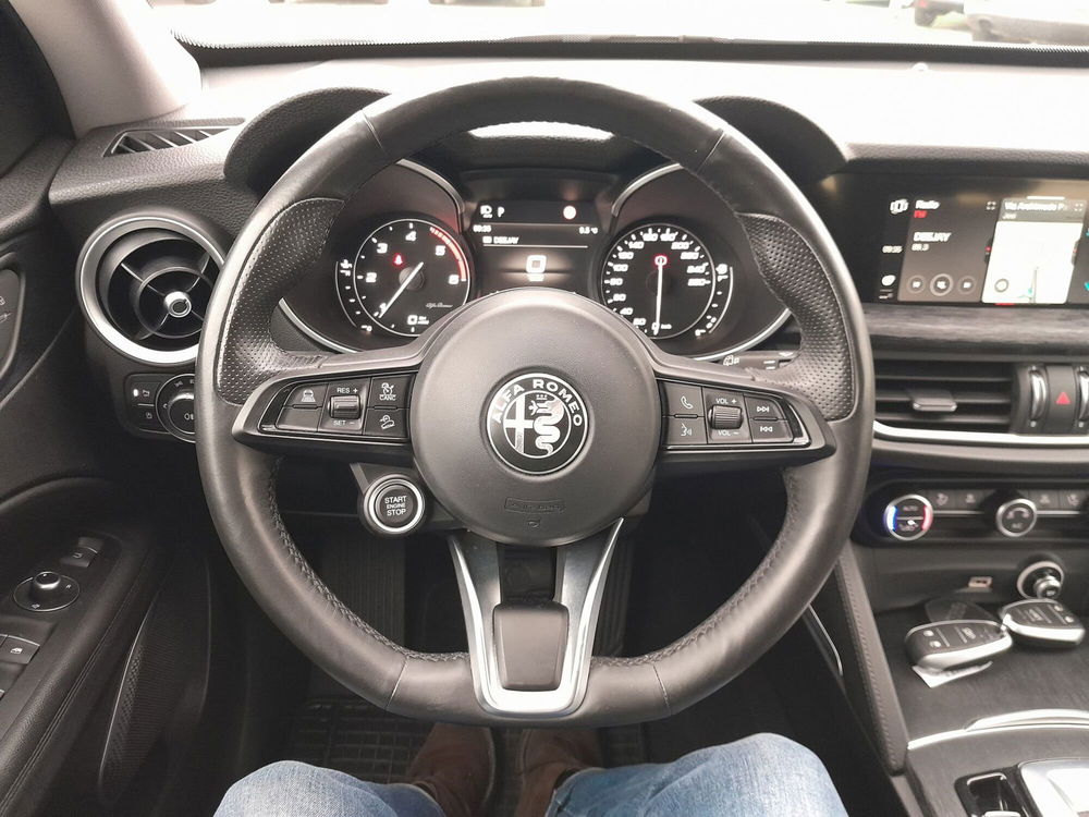 Alfa Romeo Stelvio usata a Ancona (11)