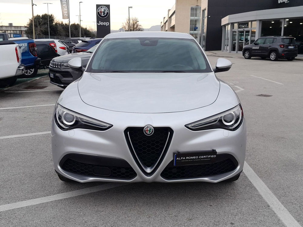 Alfa Romeo Stelvio usata a Ancona (2)