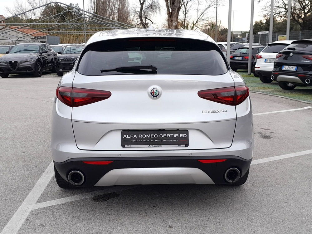 Alfa Romeo Stelvio usata a Ancona (5)