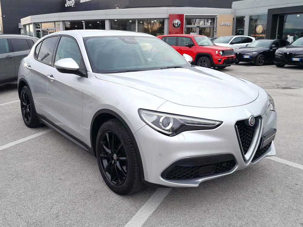 Alfa Romeo Stelvio usata a Ancona (8)