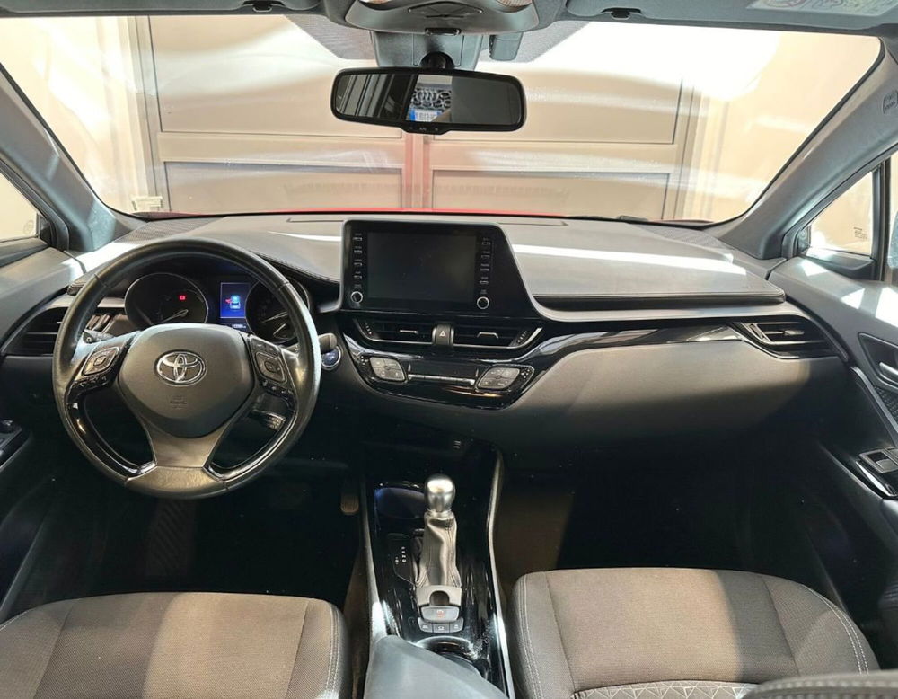 Toyota Toyota C-HR usata a Ferrara (8)