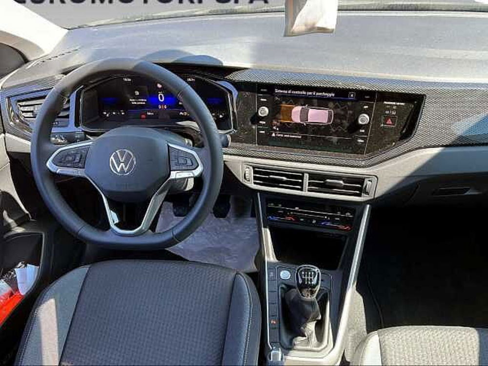 Volkswagen Taigo nuova a Siena (7)