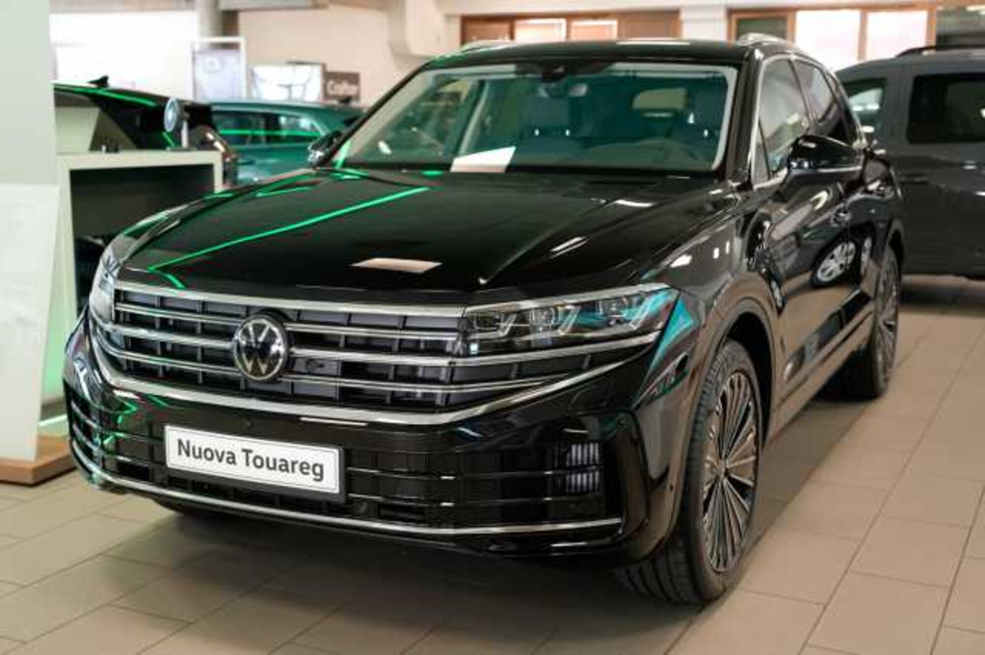 Volkswagen Touareg 3.0 V6 TSI eHybrid Elegance  nuova a Rovigo