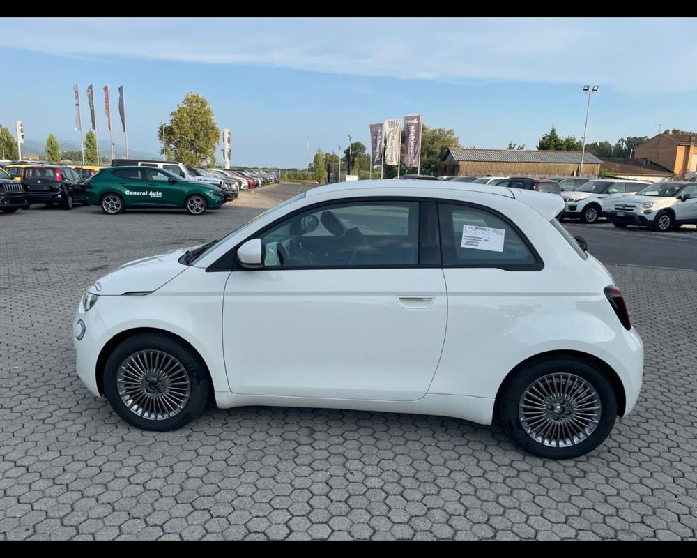 Fiat 500e nuova a Lucca (4)