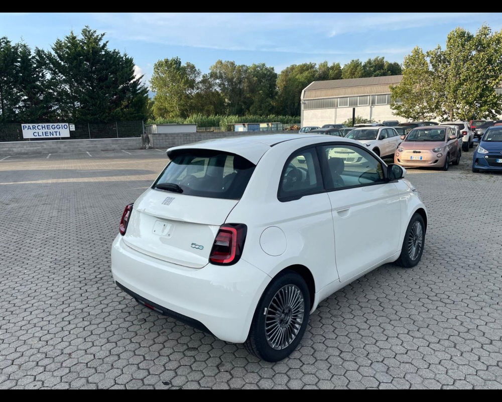 Fiat 500e nuova a Lucca (6)