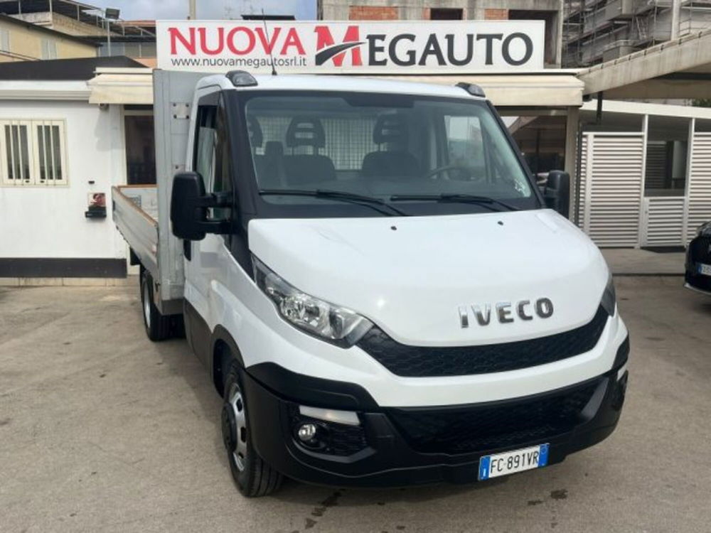 Iveco Daily Furgone usata a Trapani