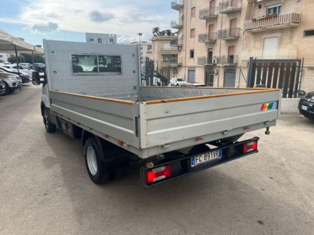 Iveco Daily Furgone usata a Trapani (4)