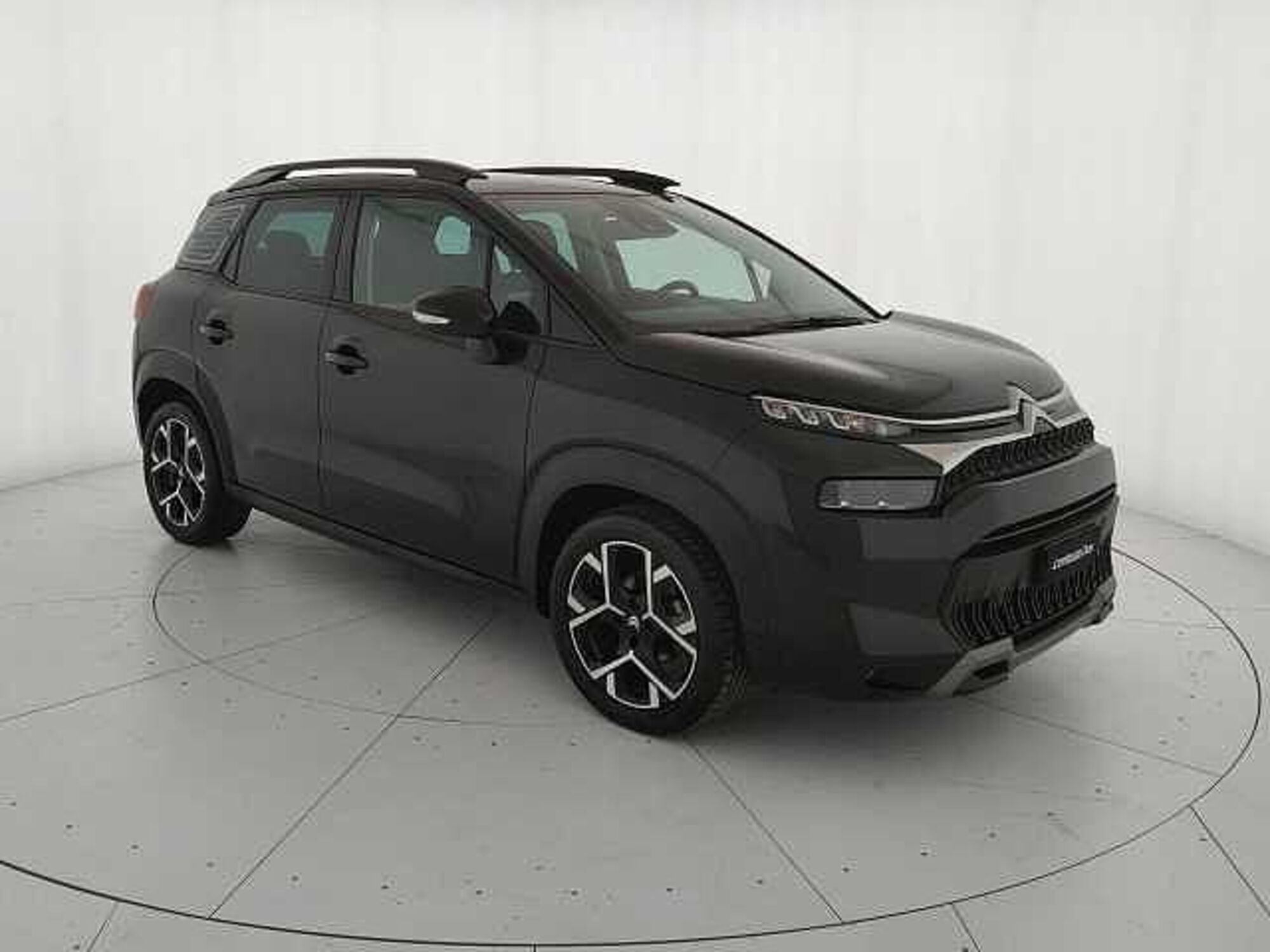 Citroen C3 Aircross BlueHDi 110 S&amp;S Shine Pack  del 2023 usata a Teverola