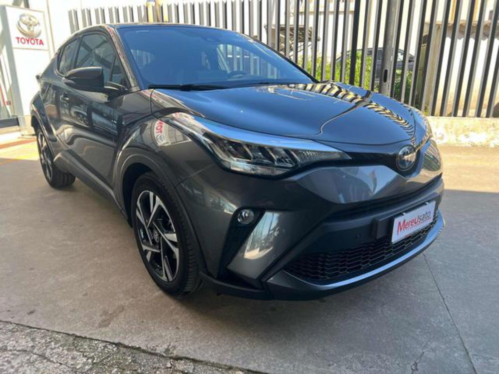 Toyota Toyota C-HR usata a Sassari (3)