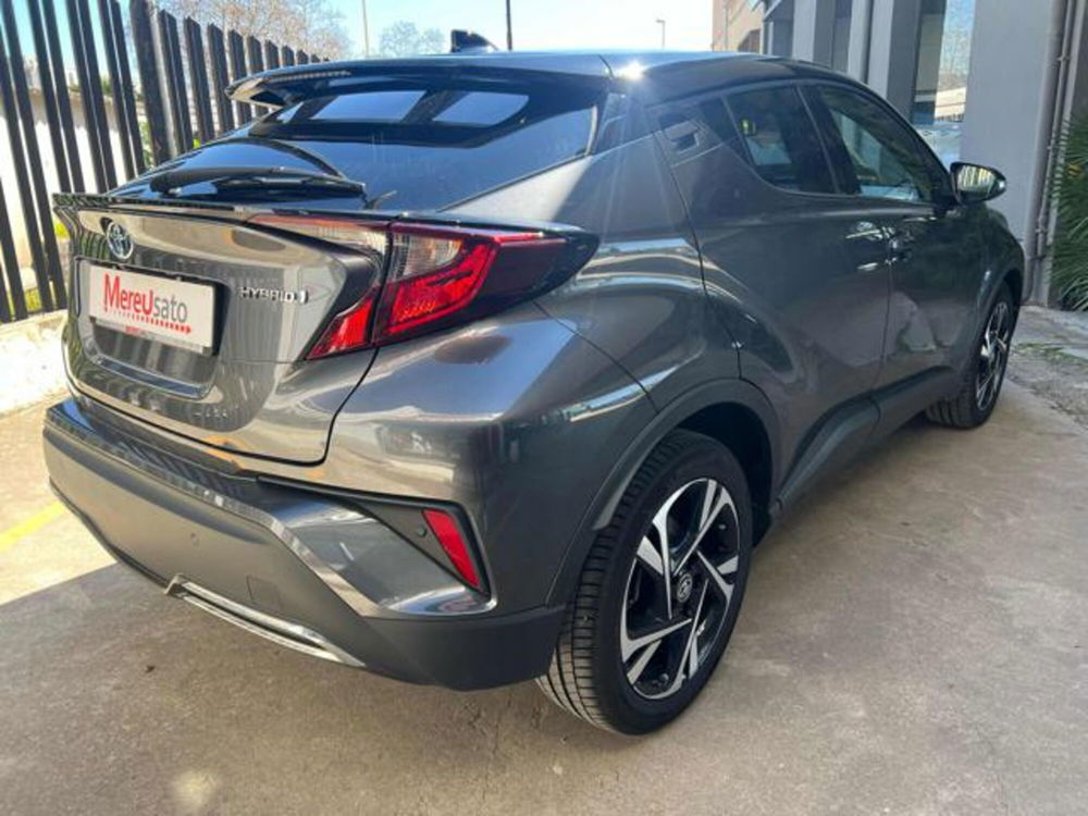 Toyota Toyota C-HR usata a Sassari (8)