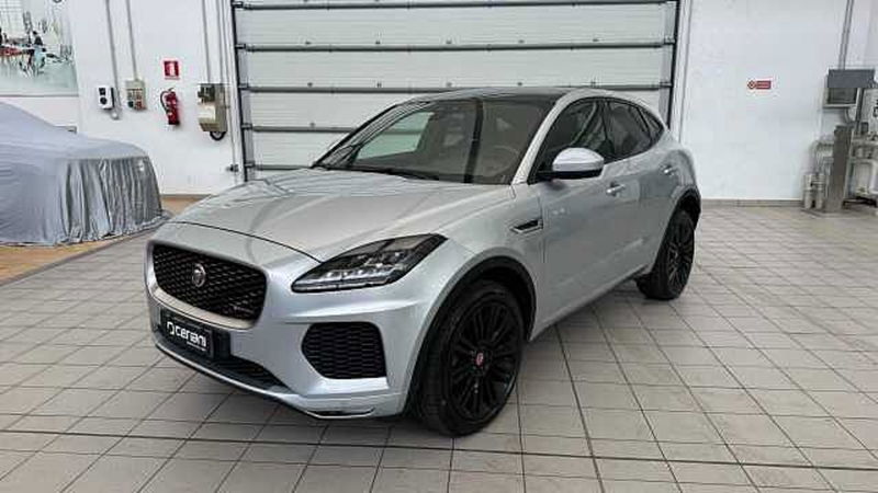 Jaguar E-Pace 2.0D 150 CV AWD aut. SE  del 2019 usata a Legnano