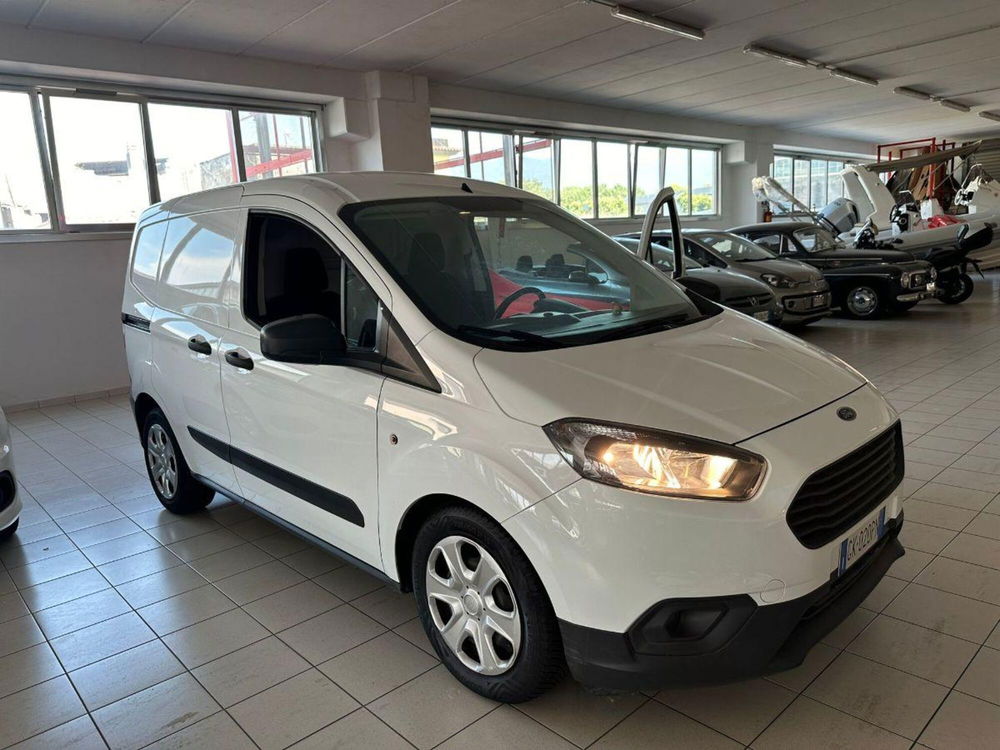 Ford Transit Courier usata a Napoli (2)