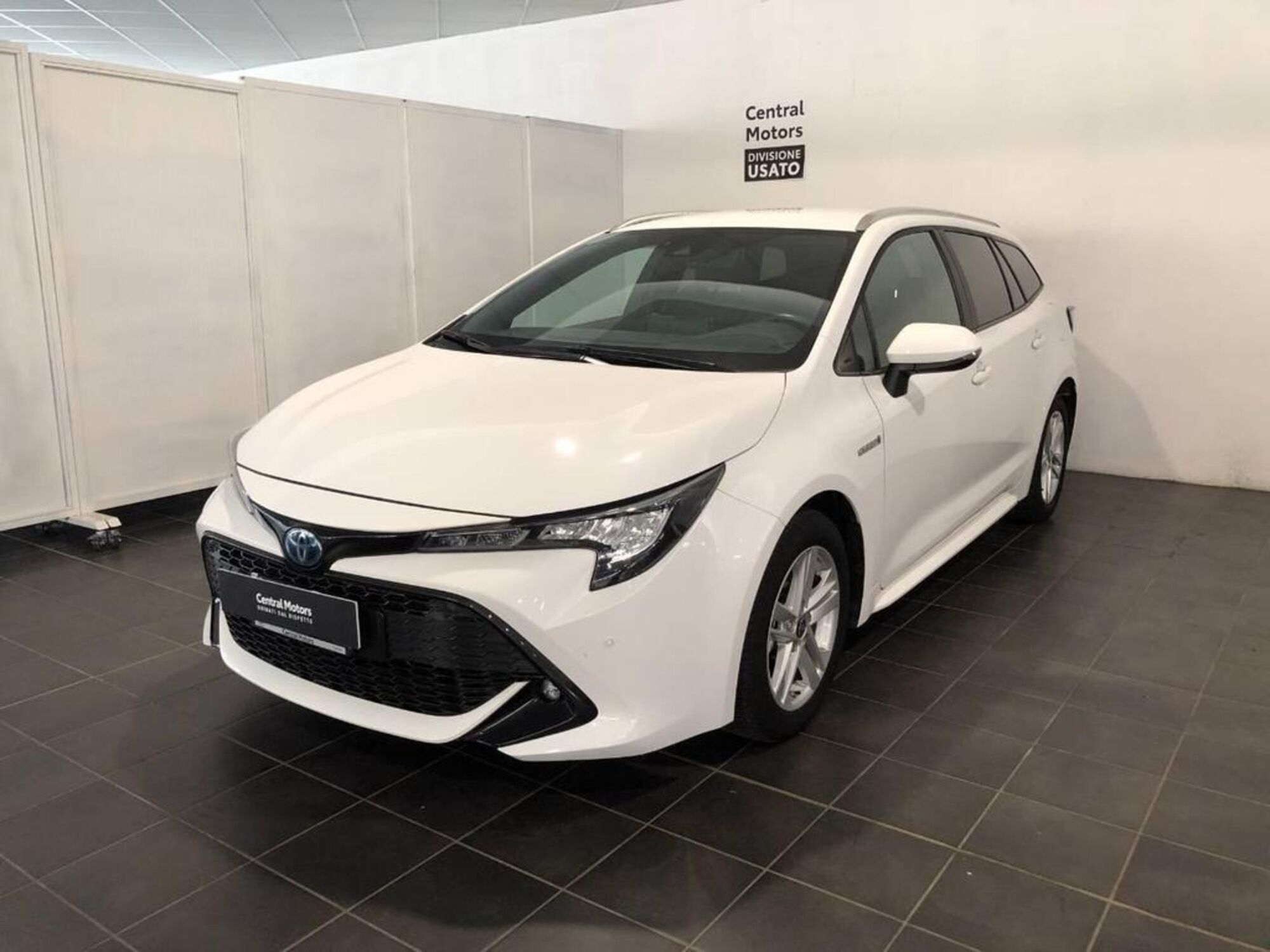 Toyota Corolla Touring Sports 1.8 Hybrid Active  del 2021 usata a Torino