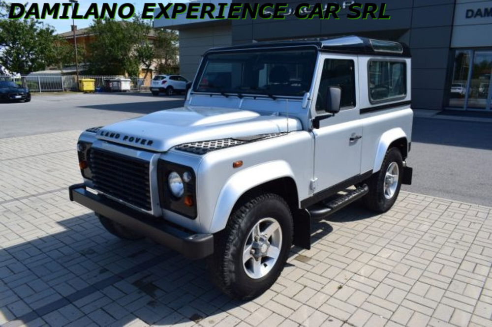 Land Rover Defender usata a Cuneo