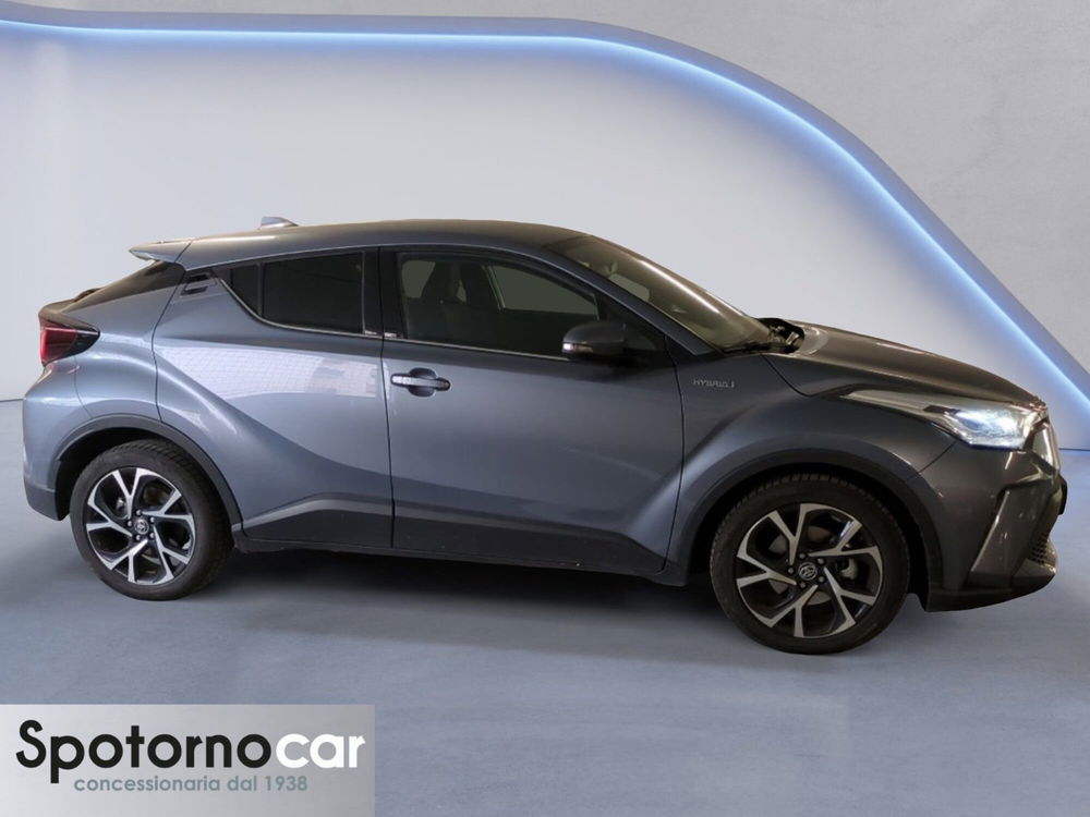 Toyota Toyota C-HR usata a Milano (6)