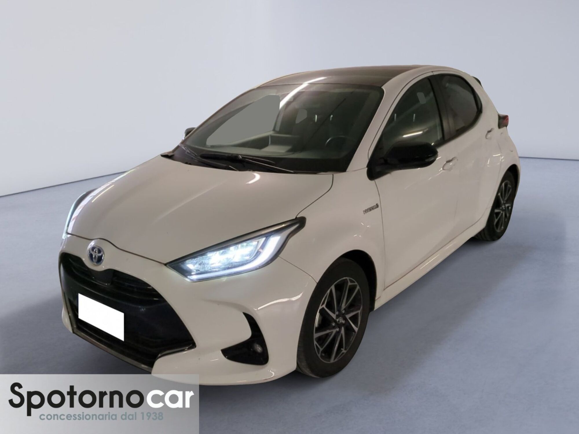 Toyota Yaris 1.5 Hybrid 5 porte Lounge del 2020 usata a Sesto San Giovanni