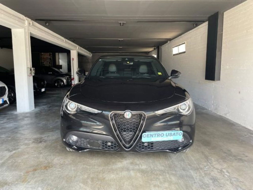 Alfa Romeo Stelvio usata a Perugia (3)