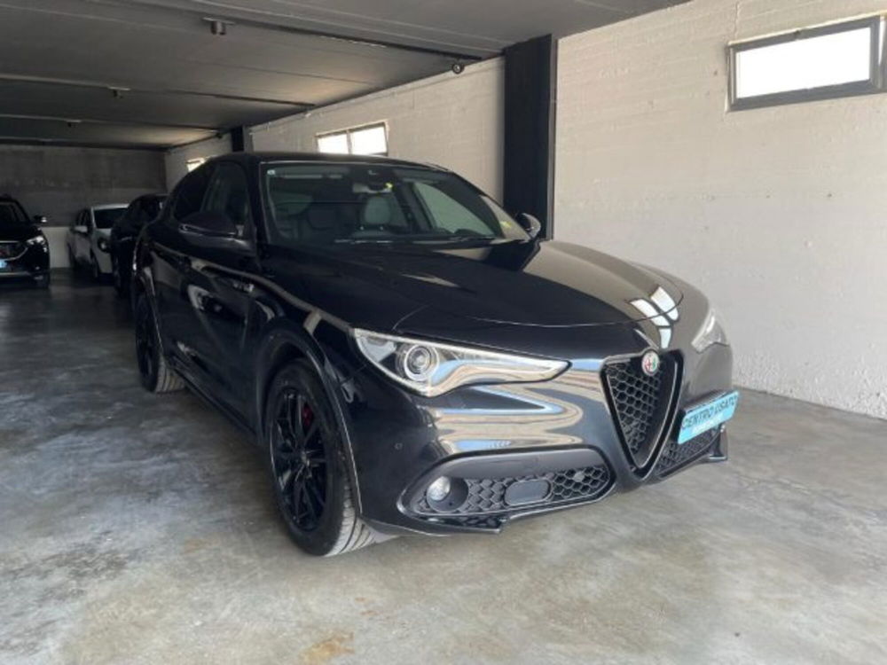 Alfa Romeo Stelvio usata a Perugia (9)