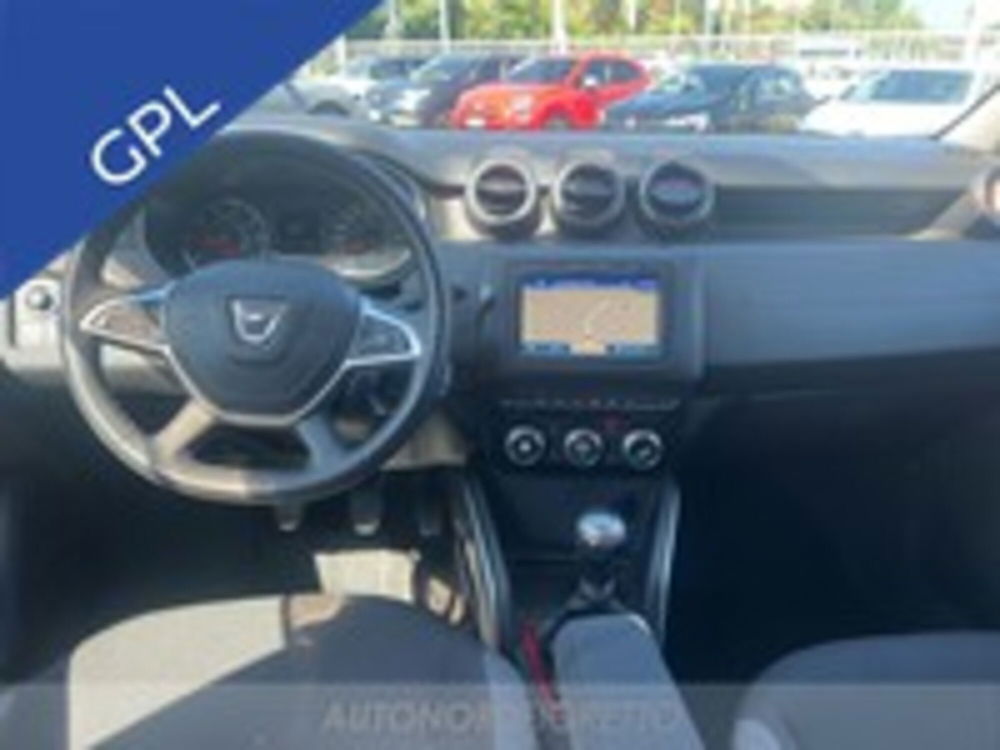 Dacia Duster usata a Pordenone (14)