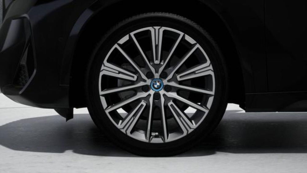 BMW X1 nuova a Modena (8)