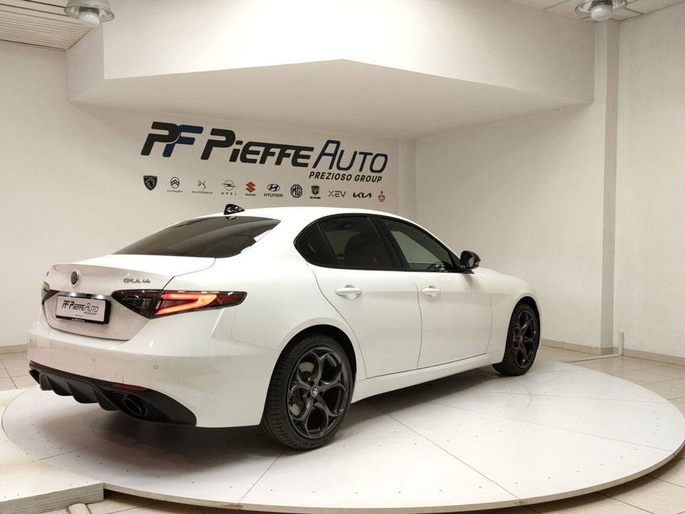 Alfa Romeo Giulia nuova a Teramo (4)