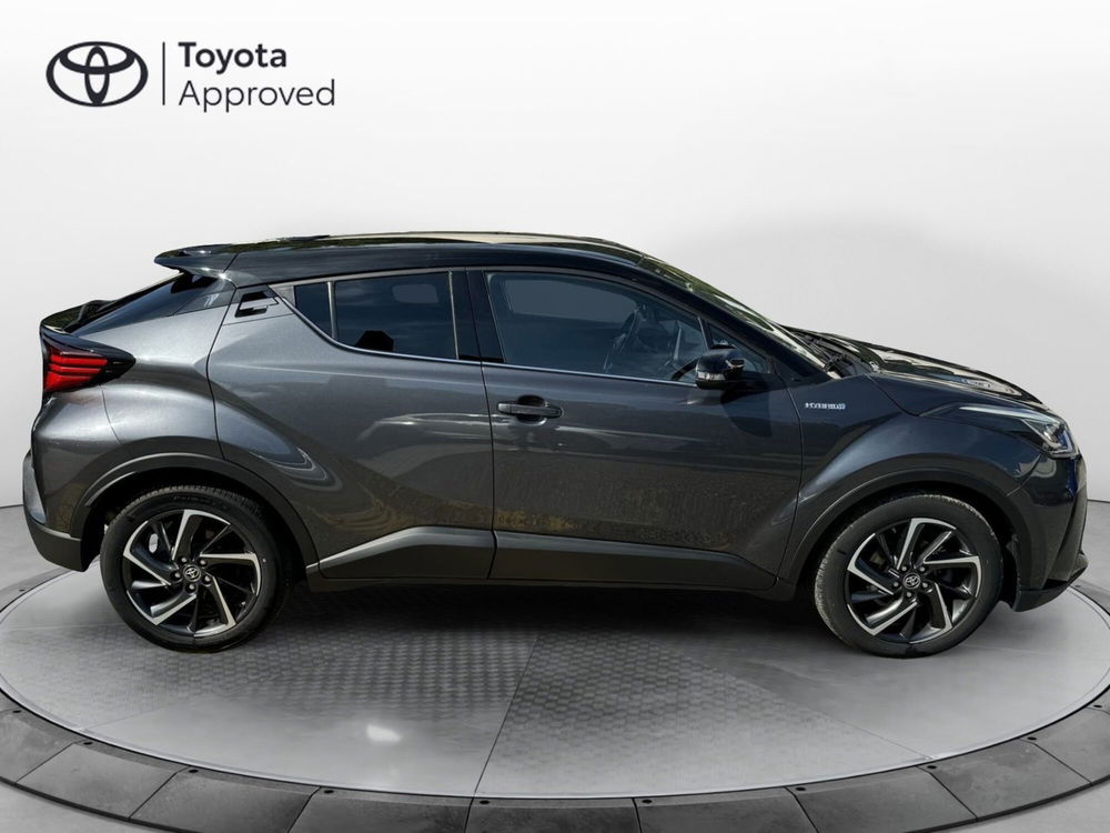 Toyota Toyota C-HR usata a Como (13)