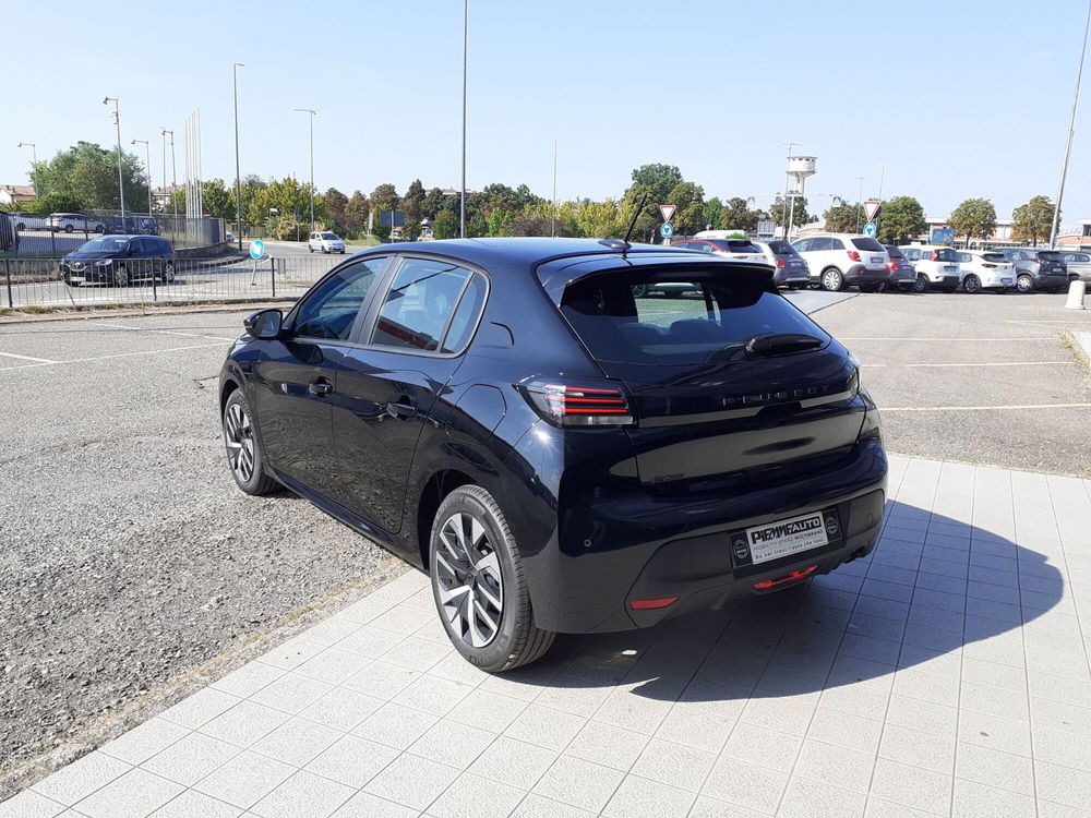 Peugeot 208 nuova a Parma (5)