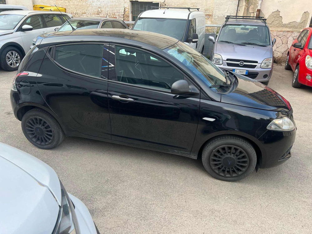 Lancia Ypsilon usata a Foggia (6)