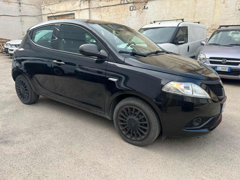 Lancia Ypsilon usata a Foggia (7)