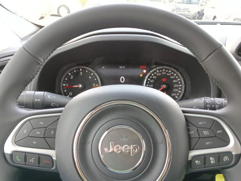 Jeep Renegade nuova a Brescia (8)