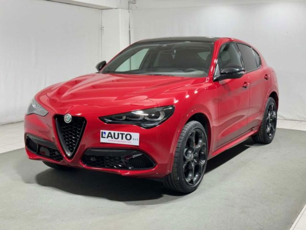 Alfa Romeo Stelvio nuova a Sondrio