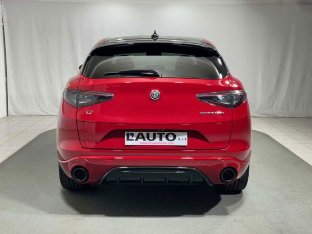 Alfa Romeo Stelvio nuova a Sondrio (4)