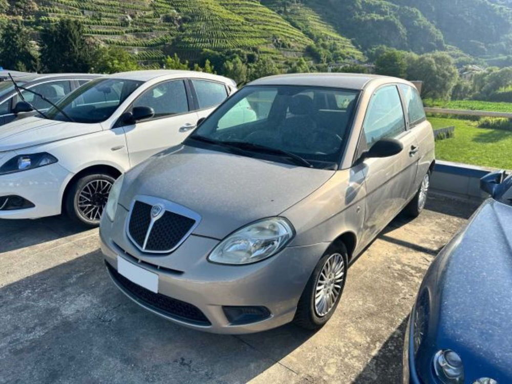 Lancia Ypsilon usata a Sondrio