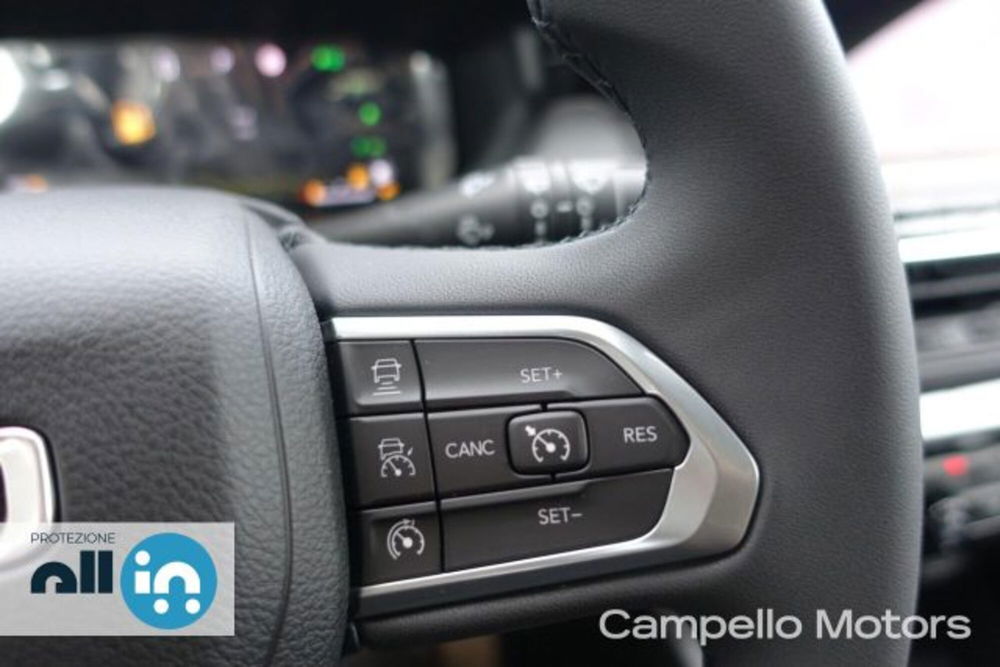 Jeep Compass nuova a Venezia (10)