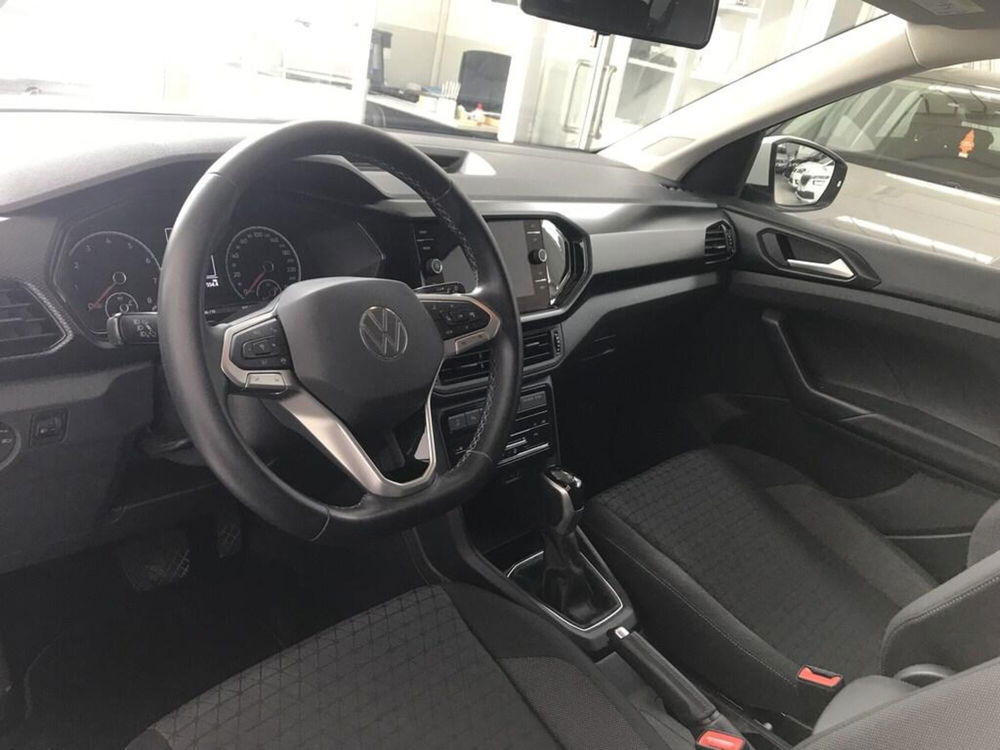 Volkswagen T-Cross usata a Milano (7)