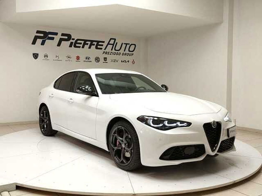 Alfa Romeo Giulia nuova a Teramo (6)